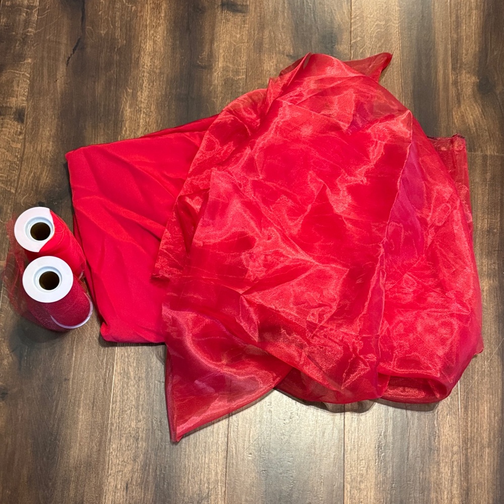 Crafters Seamstress Red Fabric Supplies